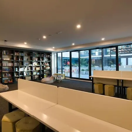Luxury 3 Bedroom Apt With Pool-Gym-Sauna-Steam Room Adelaide Exterior photo